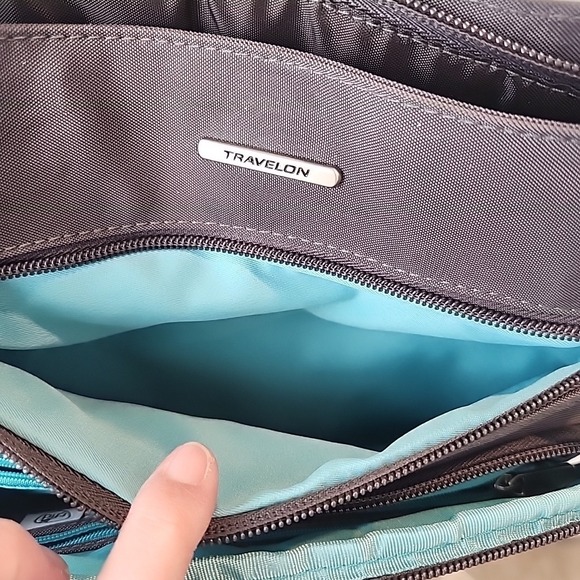 Travelon Anti-Theft Security Quilted Nylon Crossbody Bag Gray/Teal Interior - Picture 3 of 8